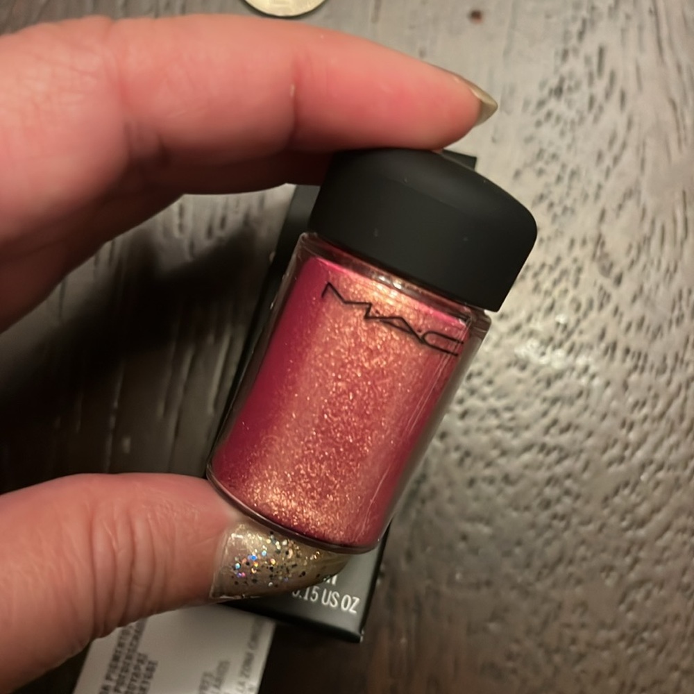MAC Rose Pigment NIB Full Size - Picture 6 of 9